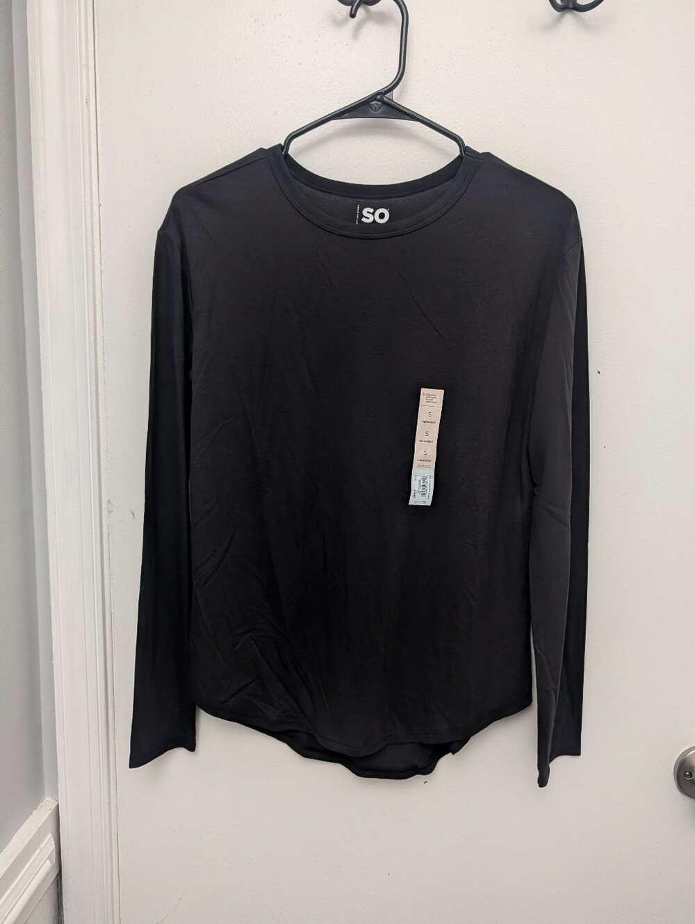 SO Black Long Sleeve Tees